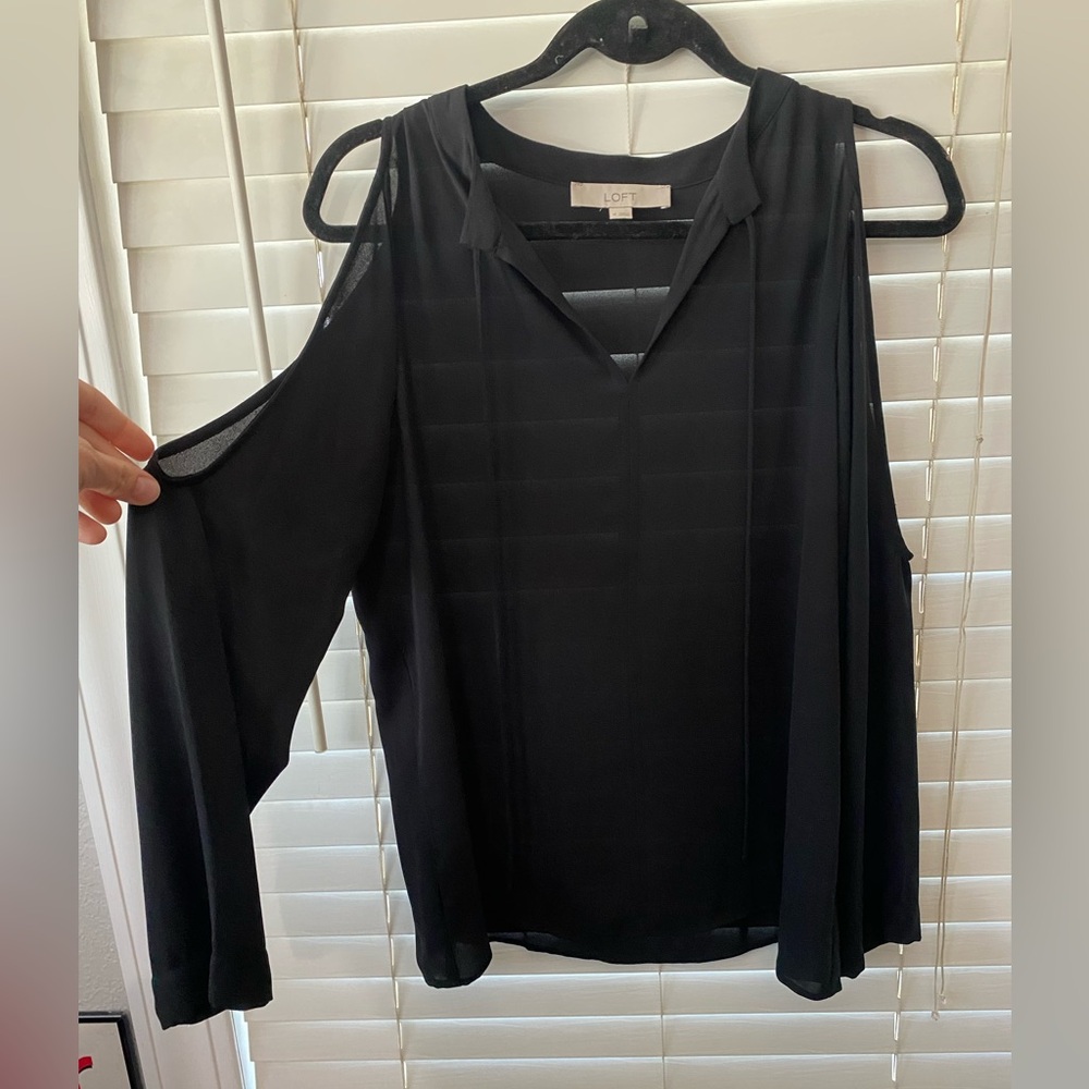 Accepting offers- LOFT Black Cold-Shoulder V-Neck Pullover Blouse